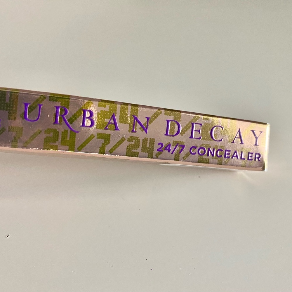 NWBox Urban Decay 24/7 Concealer Pencil - Picture 2 of 4
